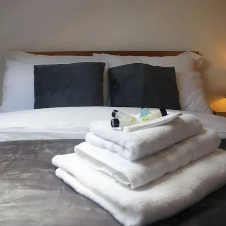Qties Luxury Home Londra Esterno foto